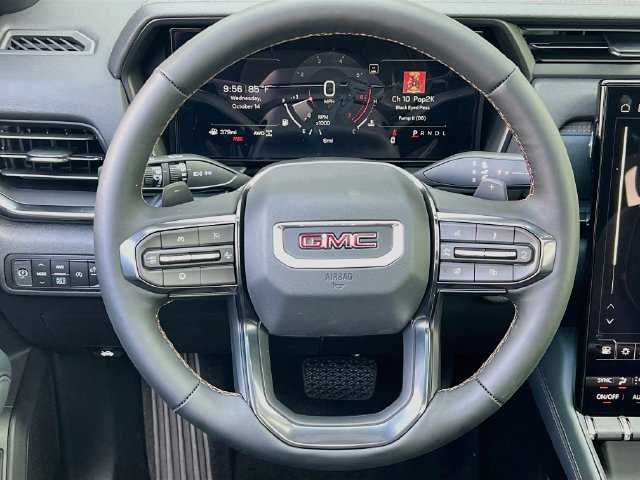 New 2027 GMC Terrain AT4 w/ Convenience Package III AWD/4WD image 7
