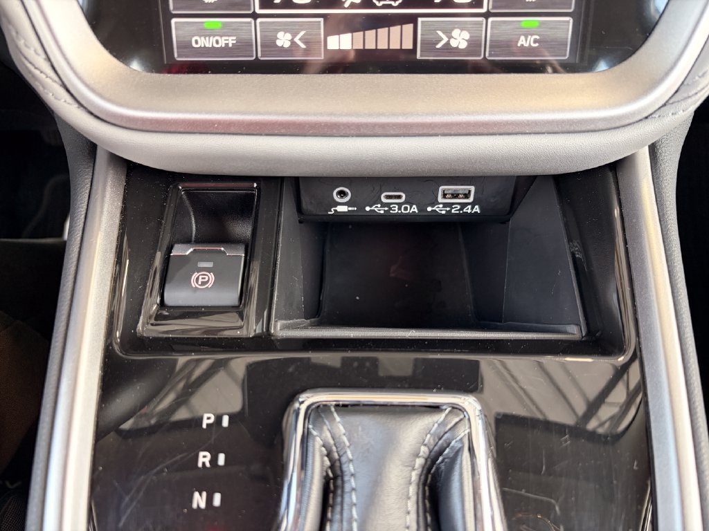 Used 2025 Subaru Legacy Premium AWD/4WD image 23