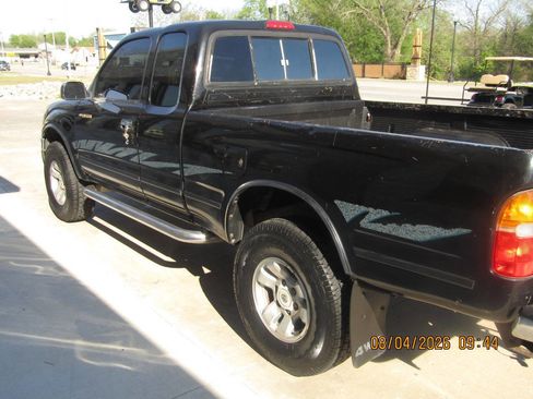 Used 1995 Toyota Tacoma SR5 image 6