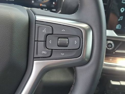 Used 2026 Chevrolet Silverado 1500 LT AWD/4WD image 7