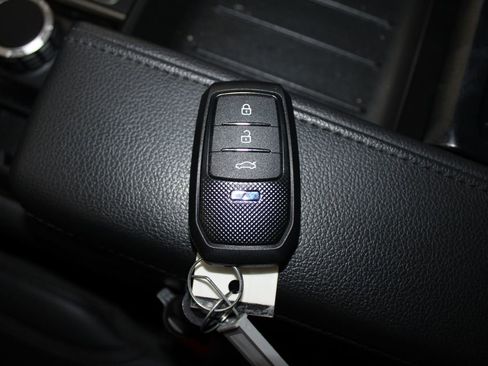 Used 2024 Toyota Tundra Limited image 55