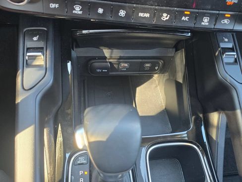 Used 2025 Kia Telluride S FWD image 38
