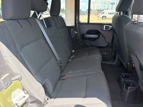 Used 2021 Jeep Wrangler Unlimited Sport AWD/4WD image 11