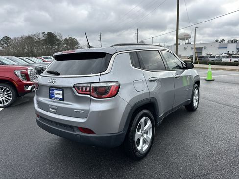 Used 2019 Jeep Compass Latitude w/ Popular Equipment Group image 6
