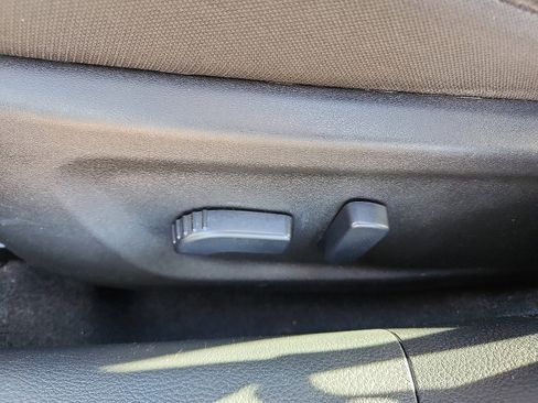 Used 2024 Nissan Altima 2.5 SV image 12