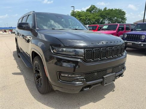 Used 2023 Jeep Wagoneer L Series II AWD/4WD image 1