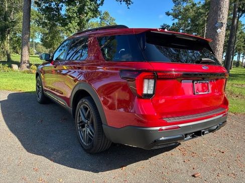 Used 2025 Ford Explorer ST-Line w/ Premium Package RWD image 5