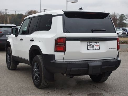 Used 2024 Toyota Land Cruiser 1958 image 15