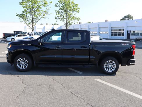 Used 2024 Chevrolet Silverado 1500 RST w/ Convenience Package II AWD/4WD image 18