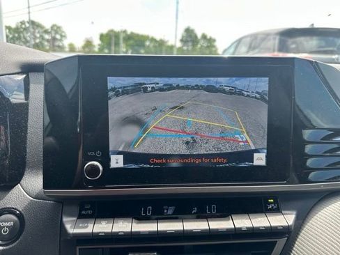 Used 2026 Toyota Camry SE w/ Convenience Package FWD image 12