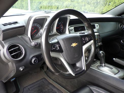 Used 2013 Chevrolet Camaro SS image 10