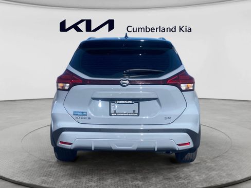 Used 2024 Nissan Kicks SR w/ SR Premium Package FWD image 4