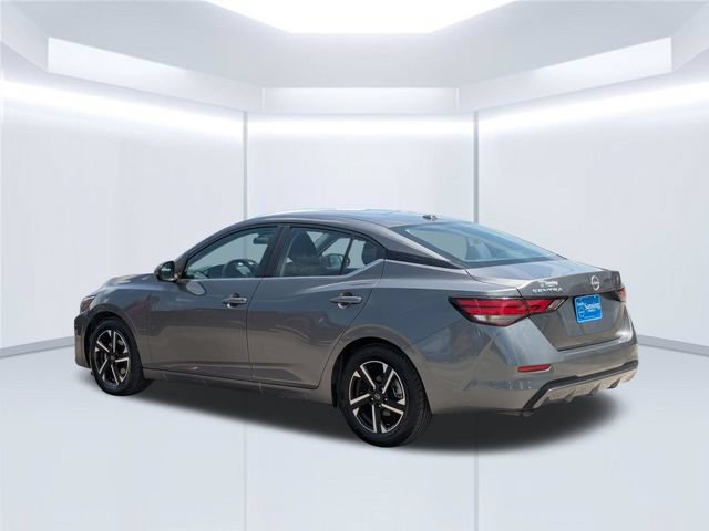 Used 2025 Nissan Sentra SV FWD image 3