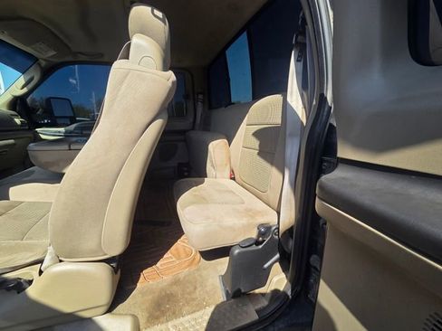 Used 2006 Ford F250 XLT AWD/4WD image 16