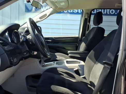 Used 2014 Dodge Grand Caravan SXT FWD image 8