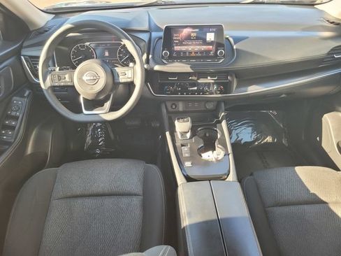 Used 2024 Nissan Rogue SV FWD image 16