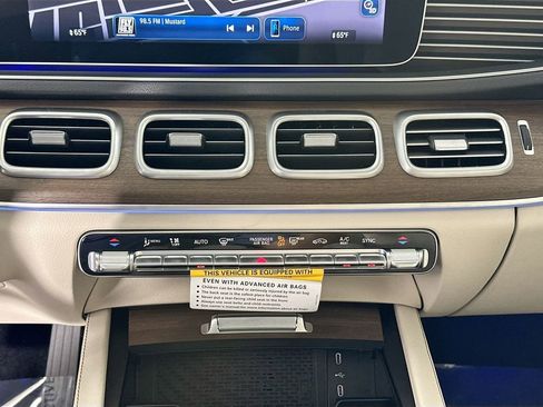 New 2026 Mercedes-Benz GLE 450 4MATIC image 16