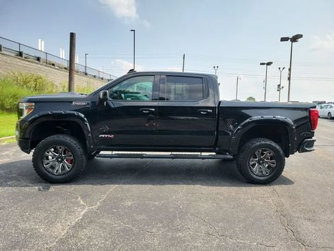 Used 2021 GMC Sierra 1500 AT4 w/ AT4 Premium Package AWD/4WD image 2