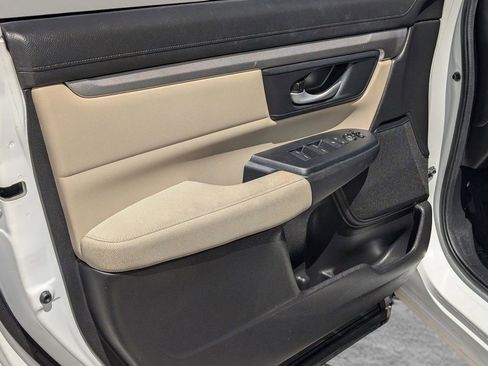 Used 2018 Honda CR-V LX image 15