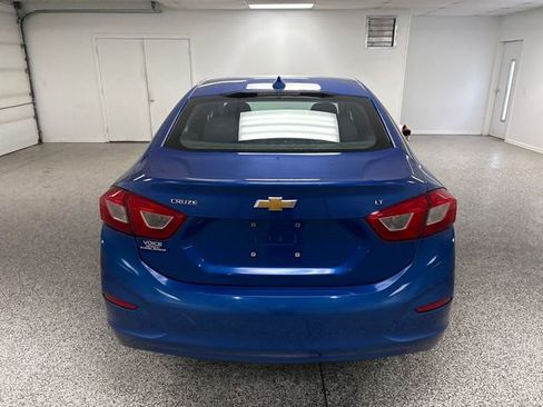 Used 2019 Chevrolet Cruze LT image 6