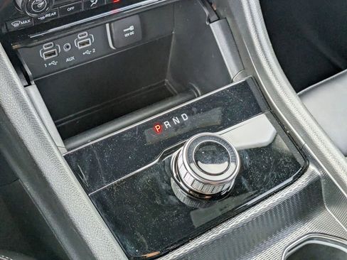 Used 2025 Jeep Grand Cherokee Limited RWD image 24