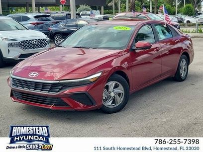 Certified 2025 Hyundai Elantra SE w/ Cargo Package