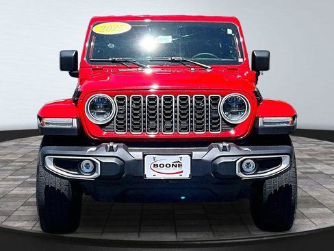 Certified 2025 Jeep Wrangler Unlimited Sahara AWD/4WD image 2