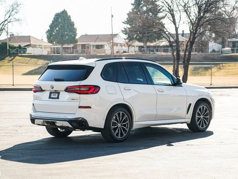 Used 2021 BMW X5 xDrive40i w/ M Sport Package image 5