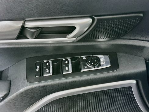 Used 2025 Kia Telluride S AWD/4WD image 15
