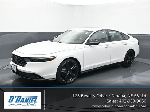 Used 2023 Honda Accord Sport image 1