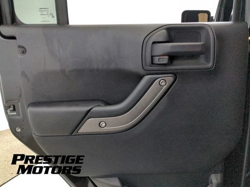 Used 2014 Jeep Wrangler Unlimited Sport w/ Quick Order Package 24S AWD/4WD image 23