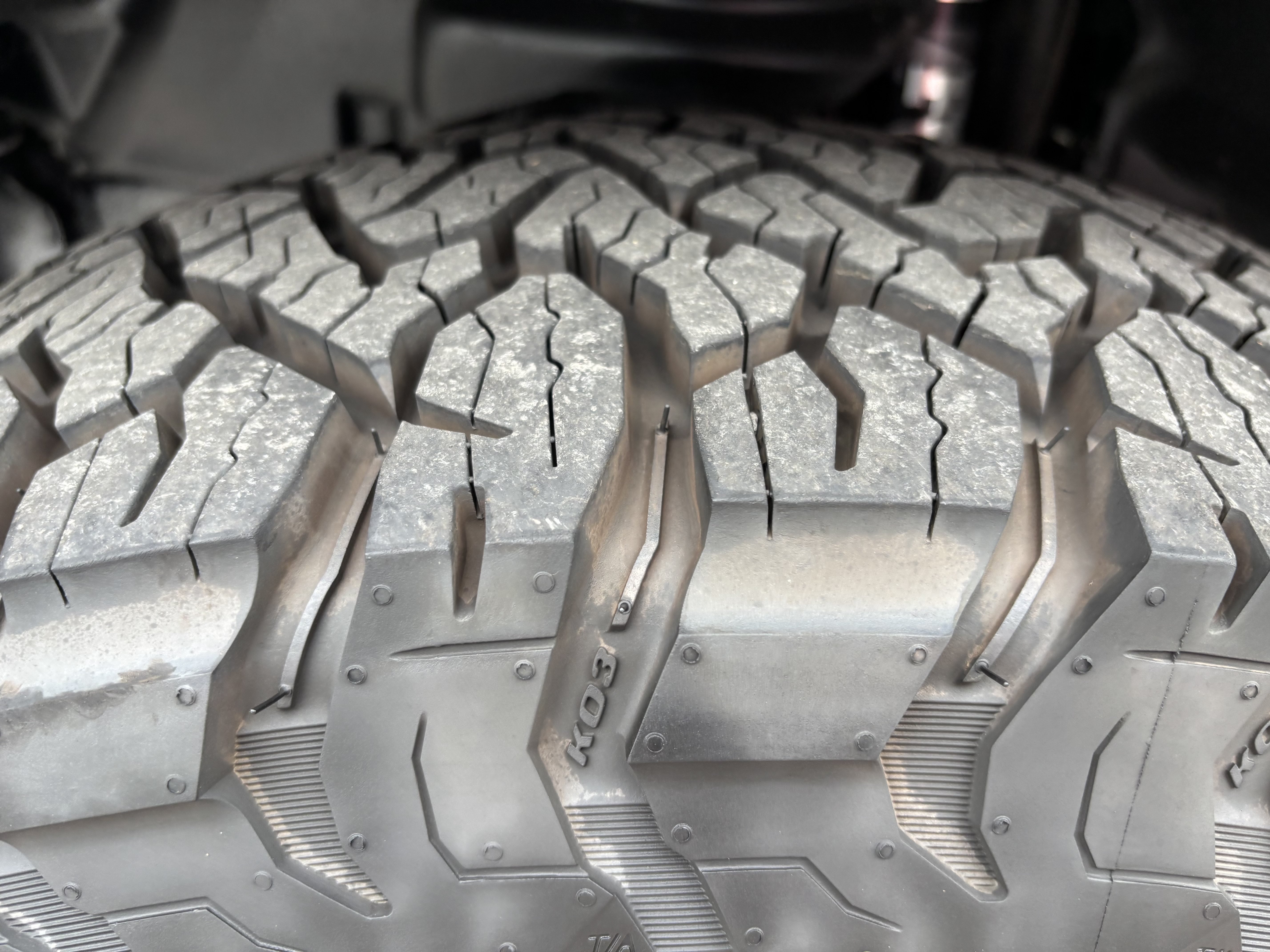 Used 2018 Jeep Wrangler Unlimited Sahara AWD/4WD image 12