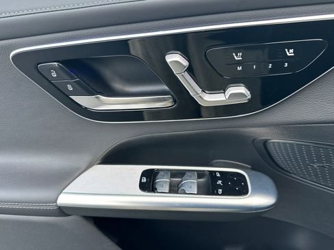 New 2026 Mercedes-Benz GLC 300 4MATIC image 11