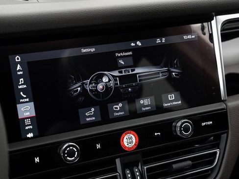 New 2025 Porsche Macan image 19