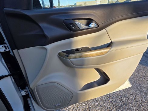 Used 2019 GMC Acadia Denali w/ Technology Package image 38