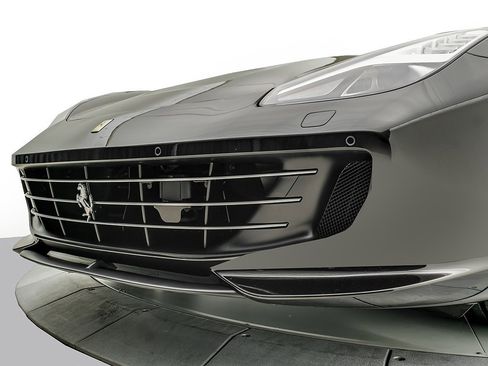 Certified 2020 Ferrari GTC4Lusso T image 19
