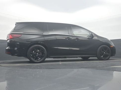Certified 2023 Honda Odyssey Sport image 34