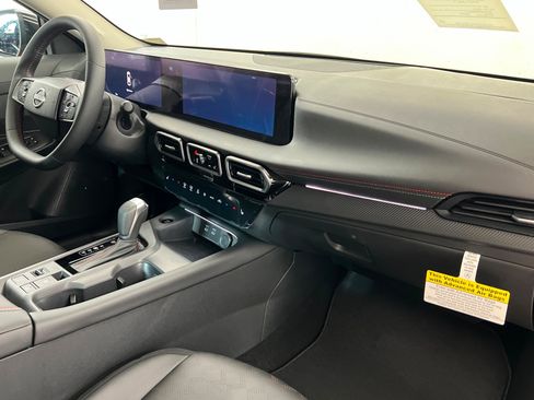 New 2026 Nissan Sentra SR w/ SR Premium Package FWD image 23