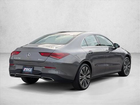 Used 2022 Mercedes-Benz CLA 250 4MATIC image 5