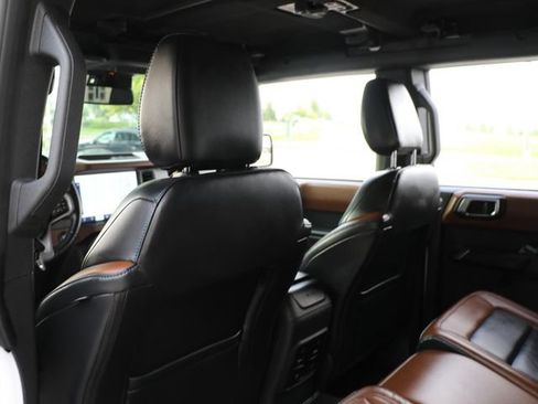 Used 2024 Ford Bronco Outer Banks AWD/4WD image 17
