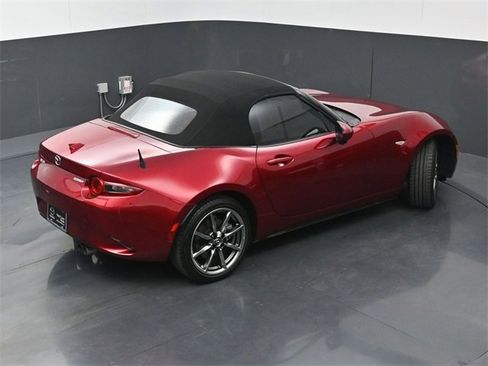 Used 2023 MAZDA MX-5 Miata Grand Touring image 32
