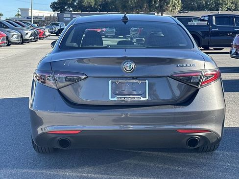 Used 2024 Alfa Romeo Giulia Sprint image 5