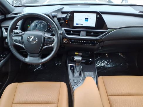 Used 2024 Lexus UX 250h AWD w/ Premium Package image 11