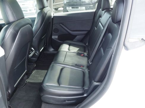 Used 2023 Tesla Model Y Long Range image 17