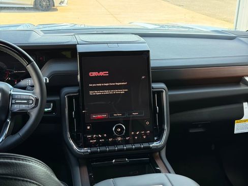 New 2026 GMC Yukon XL Denali w/ Denali Reserve Package AWD/4WD image 20
