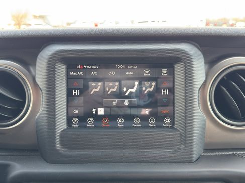 Used 2019 Jeep Wrangler Sport image 24