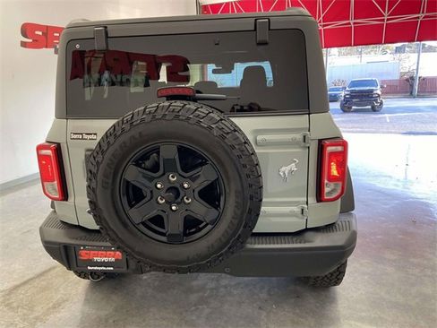 Used 2023 Ford Bronco Black Diamond image 4