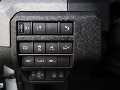 Used 2024 Toyota Tacoma Trailhunter image 14