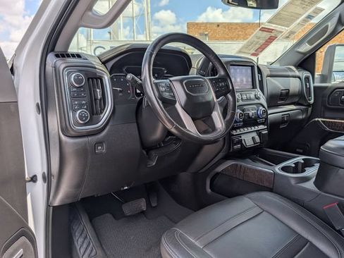 Certified 2022 GMC Sierra 2500 Denali AWD/4WD image 4