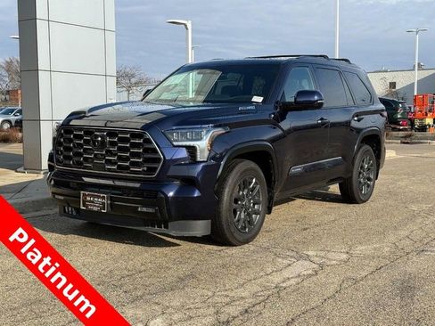 Used 2025 Toyota Sequoia Platinum AWD/4WD image 7